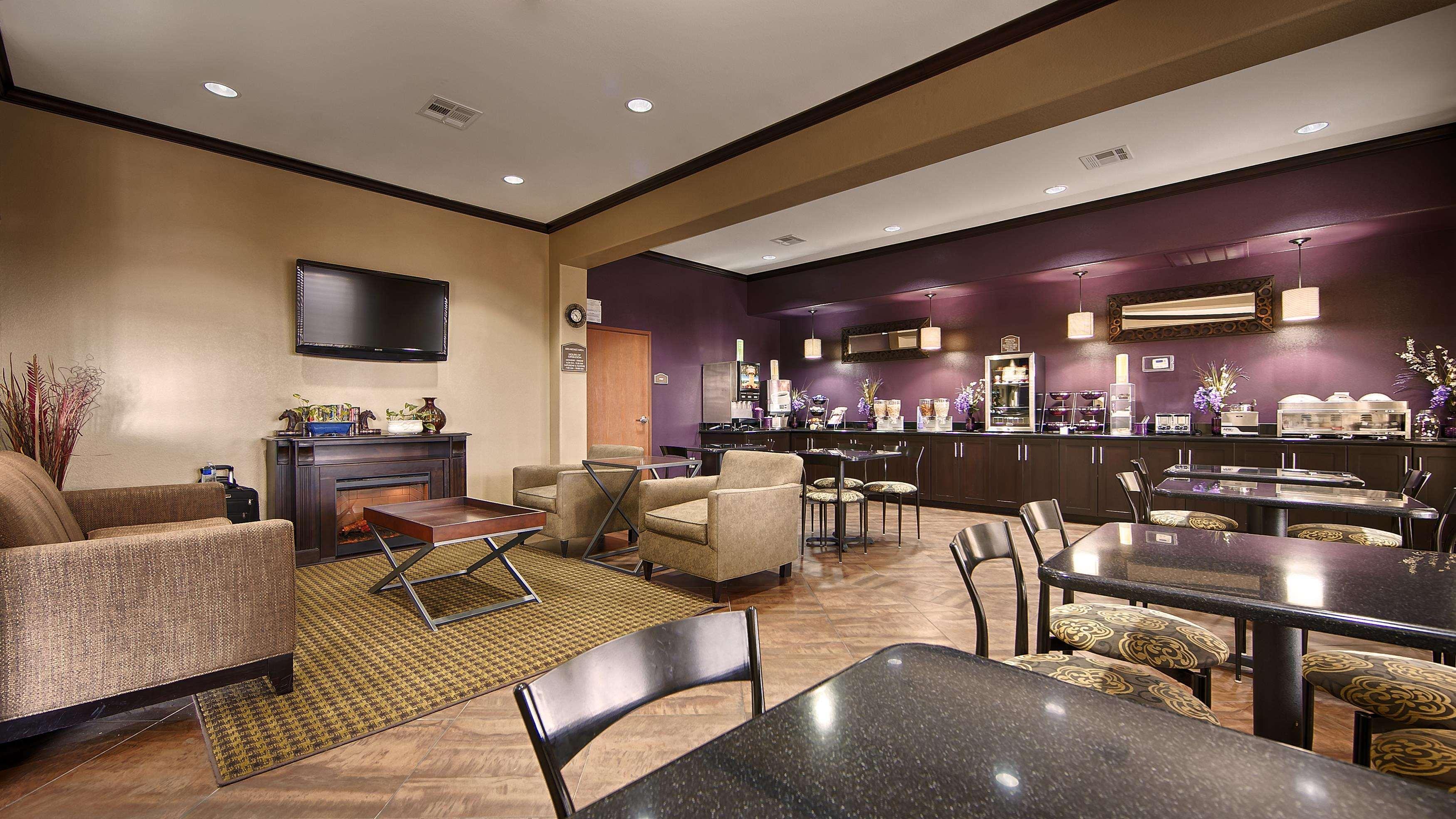 Best Western Giddings Inn & Suites Eksteriør billede